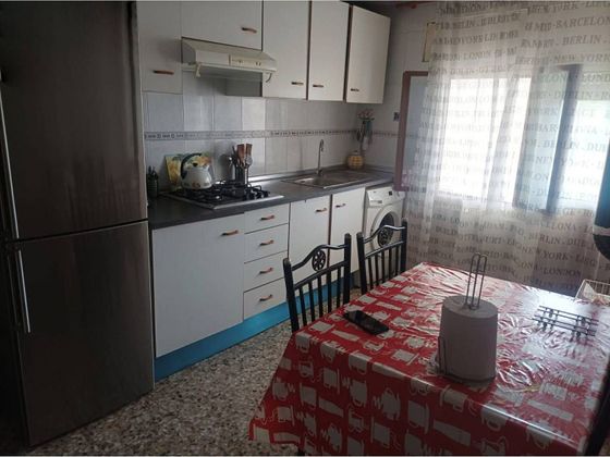 Foto 1 de Casa en venda a calle La Parra de 4 habitacions amb calefacció