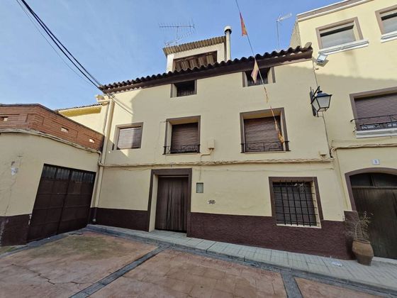 Foto 1 de Casa en venda a plaza España de 5 habitacions amb terrassa i garatge