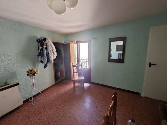 Foto 2 de Casa en venda a calle Santiago Adam de 5 habitacions amb balcó i calefacció