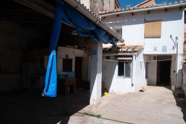 Foto 1 de Casa adossada en venda a Camañas de 3 habitacions amb terrassa