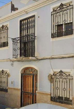 Foto 1 de Casa adossada en venda a El Cabanyal- El Canyamelar de 3 habitacions amb terrassa i balcó