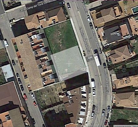Foto 1 de Venta de terreno en Benisanó de 469 m²