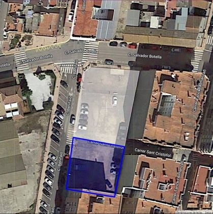 Foto 1 de Venta de terreno en calle Sant Cristòfol de 968 m²