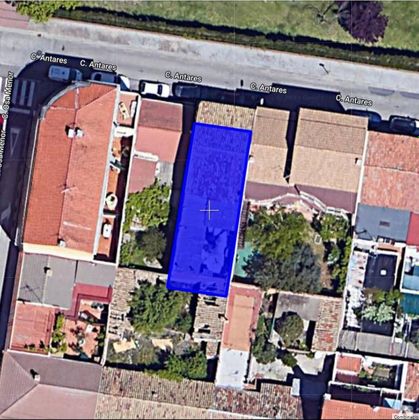 Foto 1 de Venta de terreno en calle Antares de 560 m²