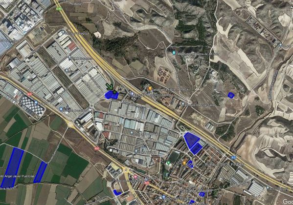 Foto 2 de Venta de terreno en Puebla de Alfindén (La) de 6407 m²