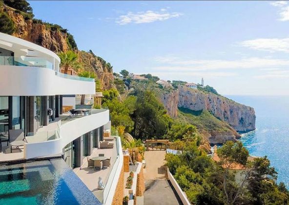 Foto 1 de Xalet en venda a Balcón al Mar-Cap Martí de 3 habitacions amb terrassa i piscina