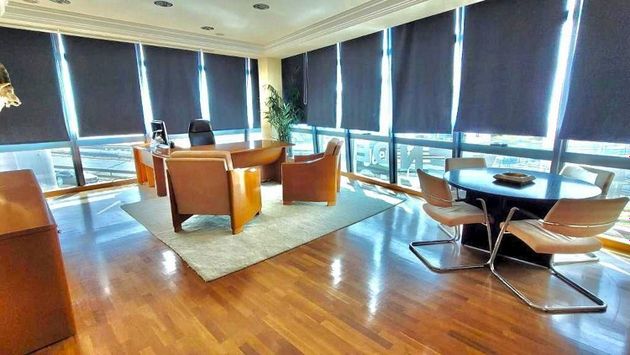 Foto 2 de Oficina en venta en Nueva Andalucía centro de 105 m²