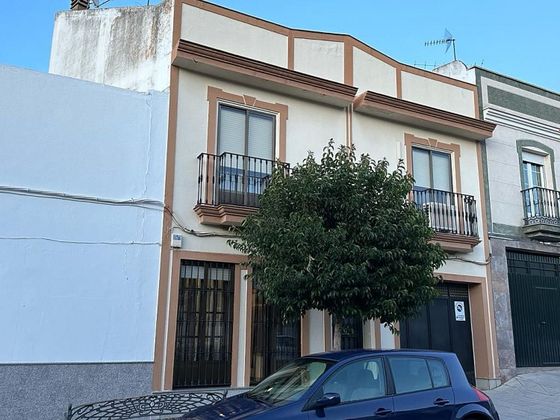 Foto 1 de Casa en venta en Don Benito de 3 habitaciones con terraza y garaje