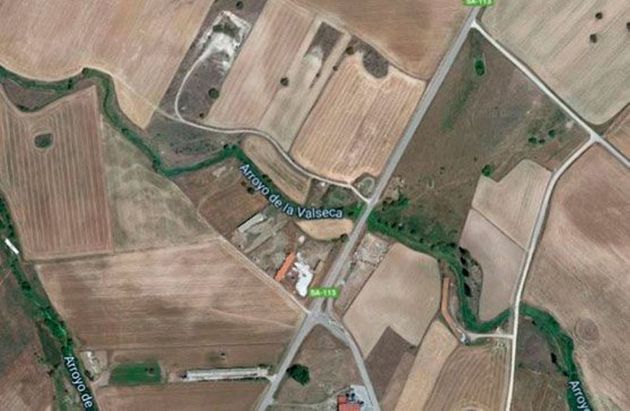 Foto 2 de Venta de terreno en Larrodrigo de 9707 m²