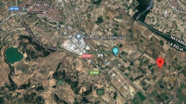 Foto 2 de Venta de terreno en Calahorra de 382319 m²