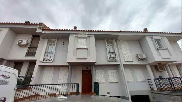 Foto 2 de Piso en venta en Castuera de 4 habitaciones con terraza y garaje