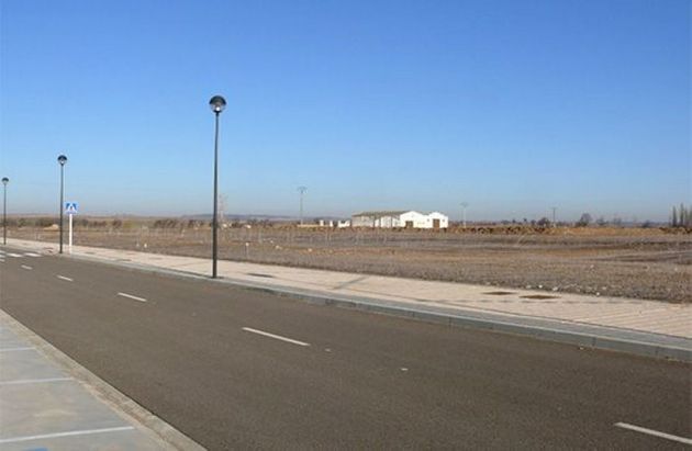 Foto 2 de Venta de terreno en Cabezón de Pisuerga de 24510 m²
