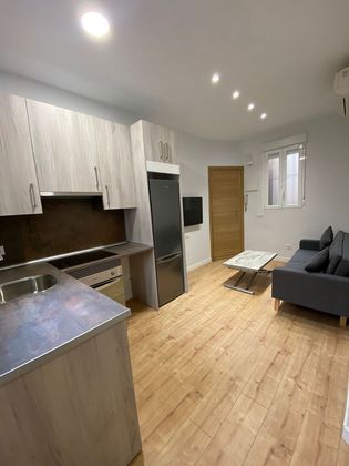 Foto 1 de Piso en alquiler en Cuatro Caminos de 1 habitación con muebles y aire acondicionado