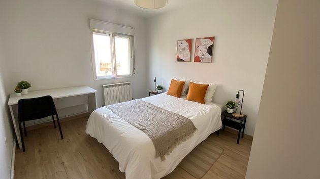 Foto 1 de Piso en alquiler en Opañel de 3 habitaciones con muebles y calefacción