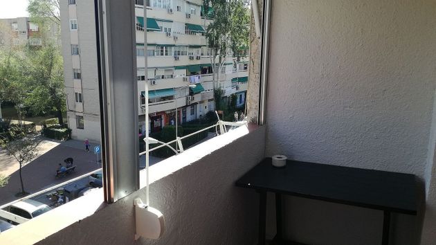 Foto 2 de Piso en venta en calle Guaimaral de 2 habitaciones con terraza y jardín