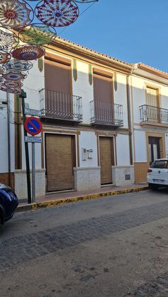 Foto 1 de Casa en venta en calle Capitán Velasco de 3 habitaciones y 126 m²