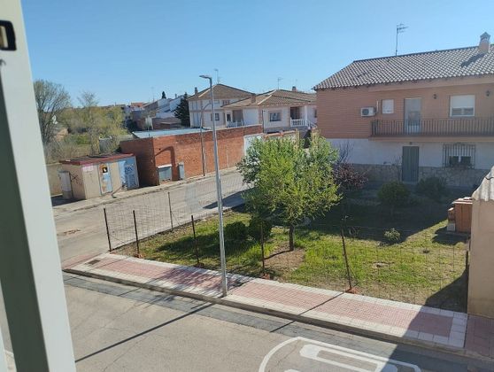 Foto 2 de Casa en venda a Añover de Tajo de 3 habitacions amb terrassa i garatge