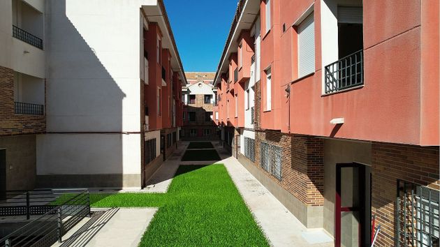 Foto 1 de Venta de dúplex en Consuegra de 3 habitaciones con terraza y piscina