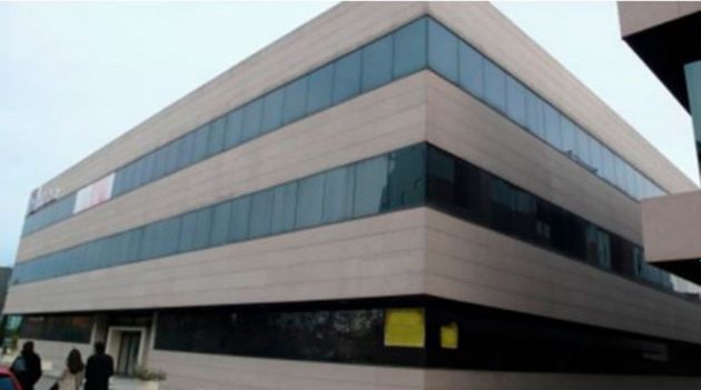 Foto 1 de Edifici en venda a avenida Cerro del Aguila de 3718 m²