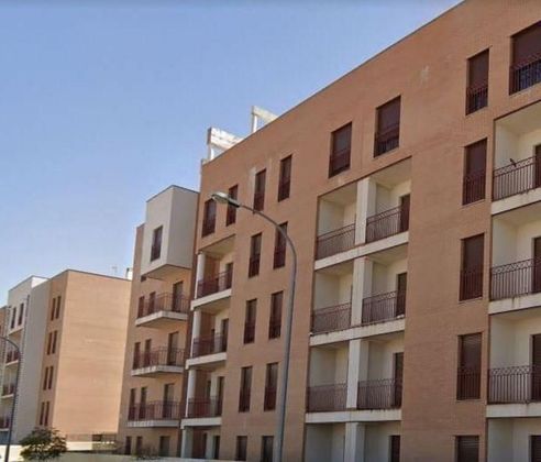 Foto 2 de Àtic en venda a Puerta de Murcia - Colegios de 1 habitació amb terrassa i piscina