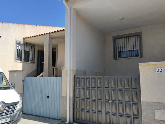 Foto 1 de Venta de casa en Villacañas de 3 habitaciones con terraza y garaje