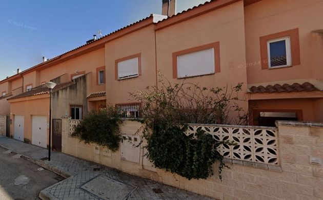Foto 1 de Casa en venda a Chozas de Canales amb terrassa i garatge