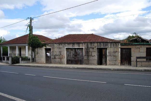 Foto 1 de Terreny en venda a San Cibrao das Viñas de 634 m²