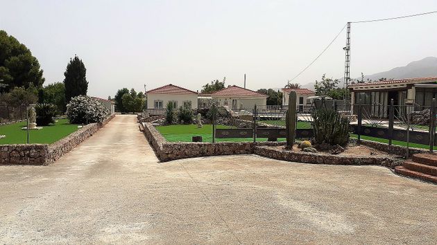 Foto 2 de Chalet en venta en Alhaurín el Grande de 6 habitaciones con terraza y piscina