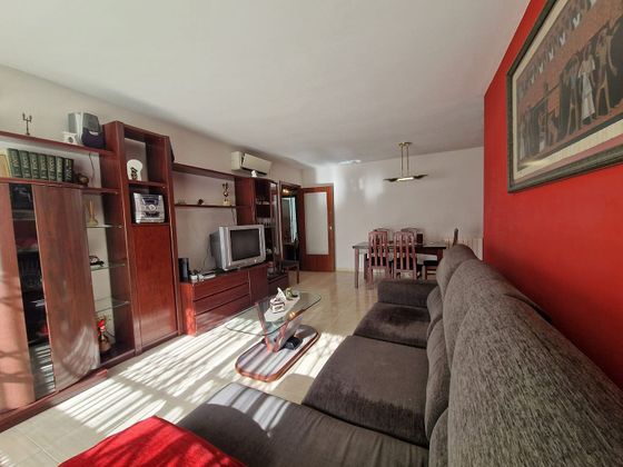 Foto 1 de Piso en venta en Roc Blanc de 3 habitaciones con garaje y aire acondicionado