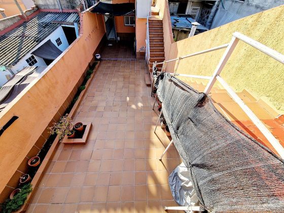 Foto 2 de Casa adossada en venda a Poble Nou - Torreromeu - Can Roqueta de 3 habitacions amb terrassa i jardí