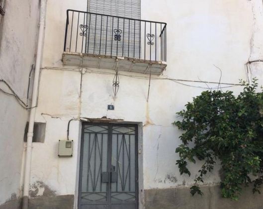 Foto 1 de Casa adossada en venda a calle Iglesia de 4 habitacions amb terrassa