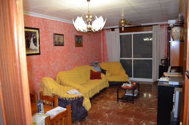 Foto 1 de Piso en venta en Guadix de 4 habitaciones con terraza y piscina