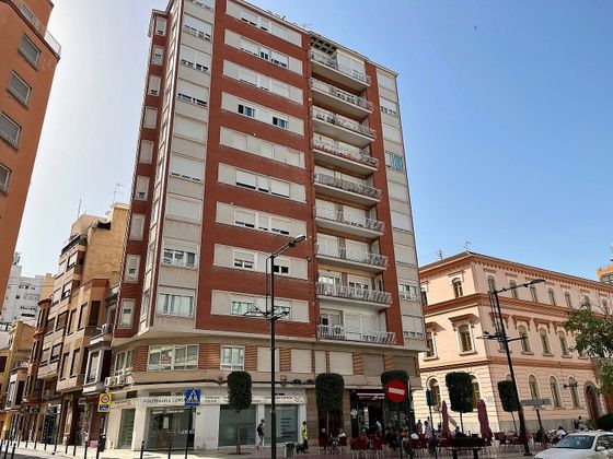 Foto 1 de Pis en venda a Centro - Castellón de la Plana de 4 habitacions amb terrassa i garatge