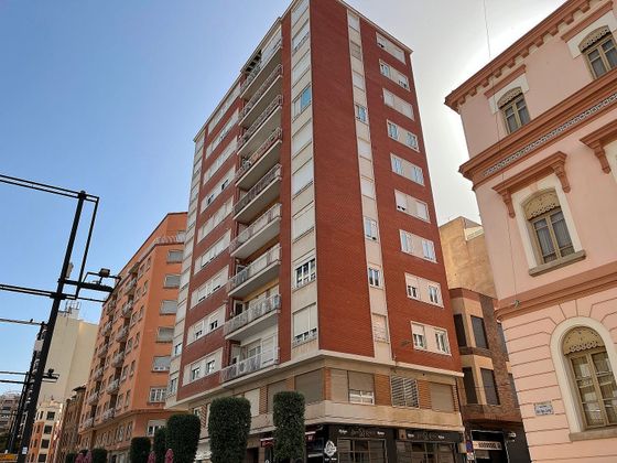 Foto 2 de Pis en venda a Centro - Castellón de la Plana de 4 habitacions amb terrassa i garatge