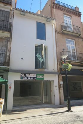 Foto 2 de Casa en venda a calle Alloza de 3 habitacions i 145 m²