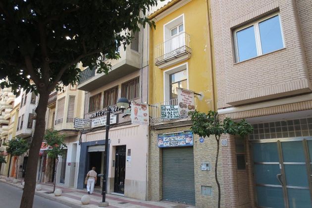Foto 1 de Venta de casa en Centro - Castellón de la Plana de 3 habitaciones con balcón