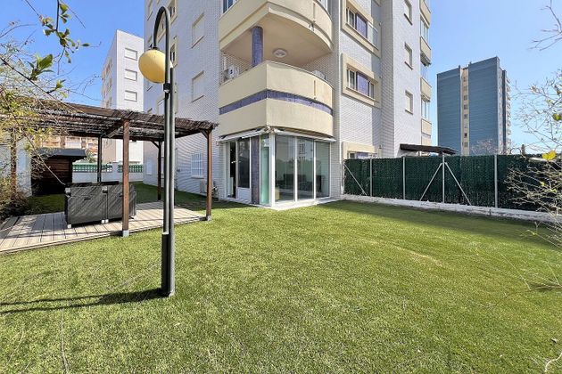 Foto 1 de Pis en venda a calle Astoria de 2 habitacions amb terrassa i piscina