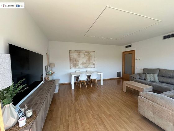Foto 1 de Venta de piso en Tordera de 3 habitaciones con terraza y piscina