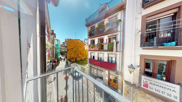 Foto 1 de Piso en venta en Castro de 3 habitaciones con terraza y balcón