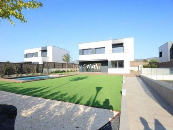 Foto 2 de Xalet en venda a Sant Andreu de Llavaneres de 5 habitacions amb terrassa i piscina