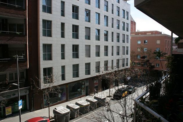 Foto 2 de Piso en venta en calle De Les Camèlies de 4 habitaciones con balcón y calefacción