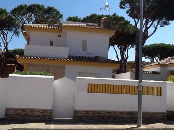 Foto 1 de Xalet en lloguer a Sancti Petri - La Barrosa de 3 habitacions amb terrassa i jardí