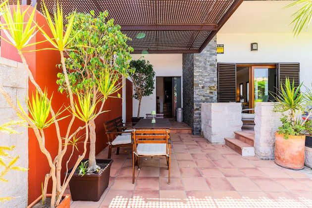 Foto 2 de Venta de casa en Las Lagunas - Campano de 4 habitaciones con terraza y piscina