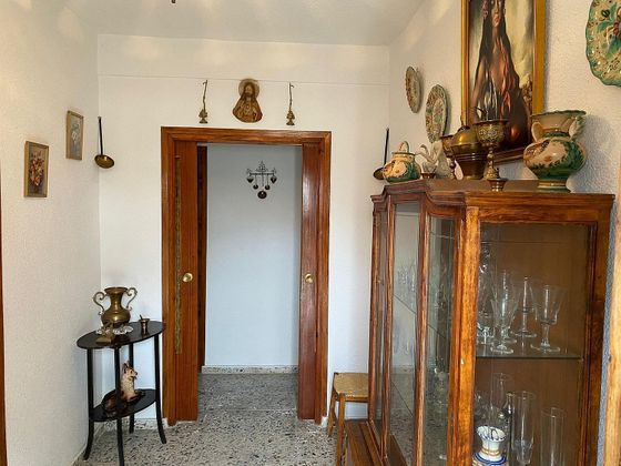 Foto 2 de Casa en venda a calle Atleta Juan Hidalgo de 3 habitacions amb terrassa i calefacció