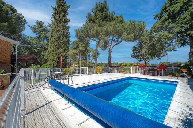Foto 2 de Chalet en venta en Dehesa Navalcarbón – Montecillo de 3 habitaciones con terraza y piscina