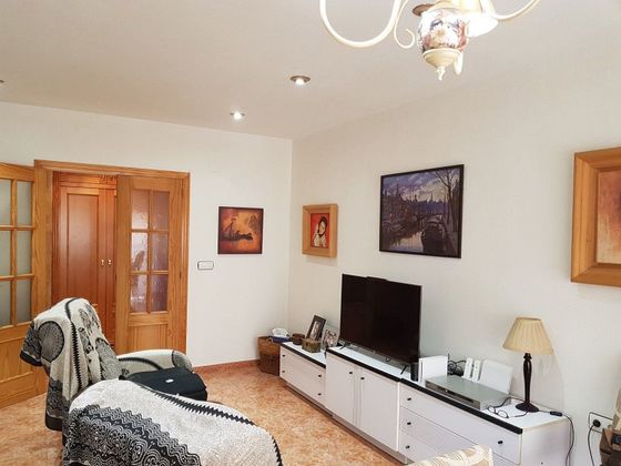 Foto 2 de Pis en venda a Villena de 4 habitacions amb balcó i aire acondicionat
