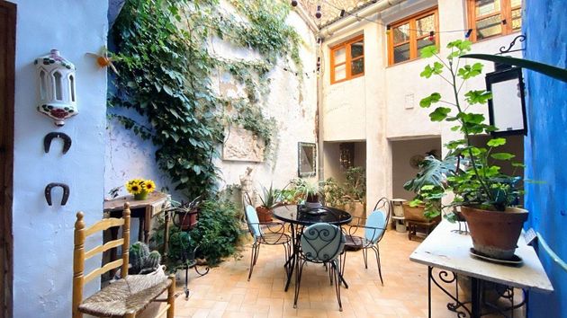 Foto 2 de Casa en venda a Villena de 8 habitacions amb terrassa i balcó