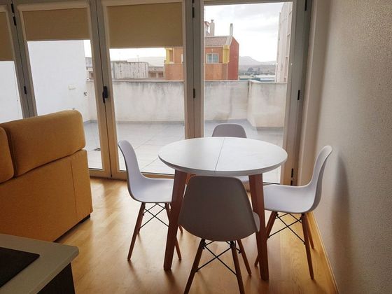 Foto 2 de Àtic en venda a Villena de 2 habitacions amb terrassa i calefacció