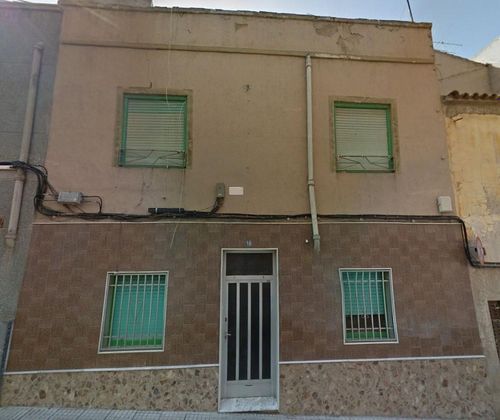 Foto 1 de Venta de chalet en Villena de 3 habitaciones con terraza