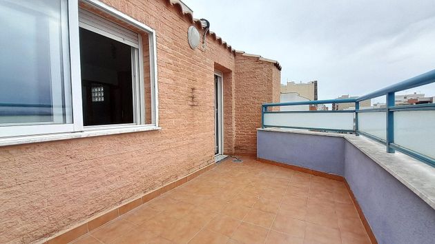 Foto 1 de Àtic en venda a Villena de 3 habitacions amb terrassa i garatge